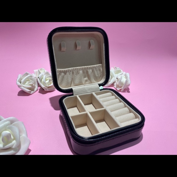 Jewelry Case - Jewelry Storage - Picture 8 of 11